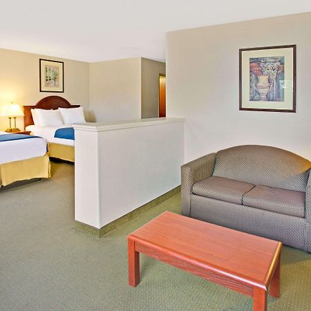 Days Inn & Suites By Wyndham Laurel Near Fort Meade Luaran gambar