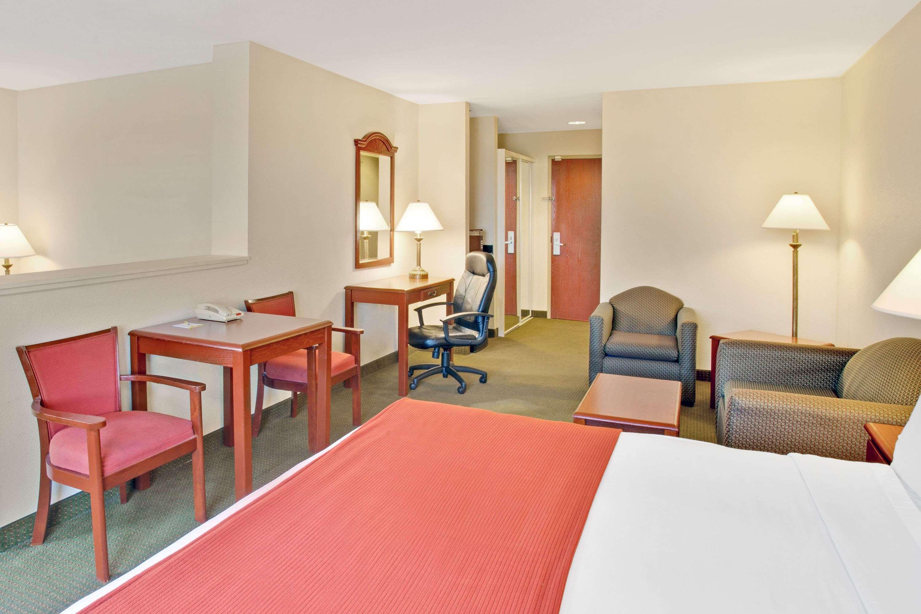 Days Inn & Suites By Wyndham Laurel Near Fort Meade Luaran gambar