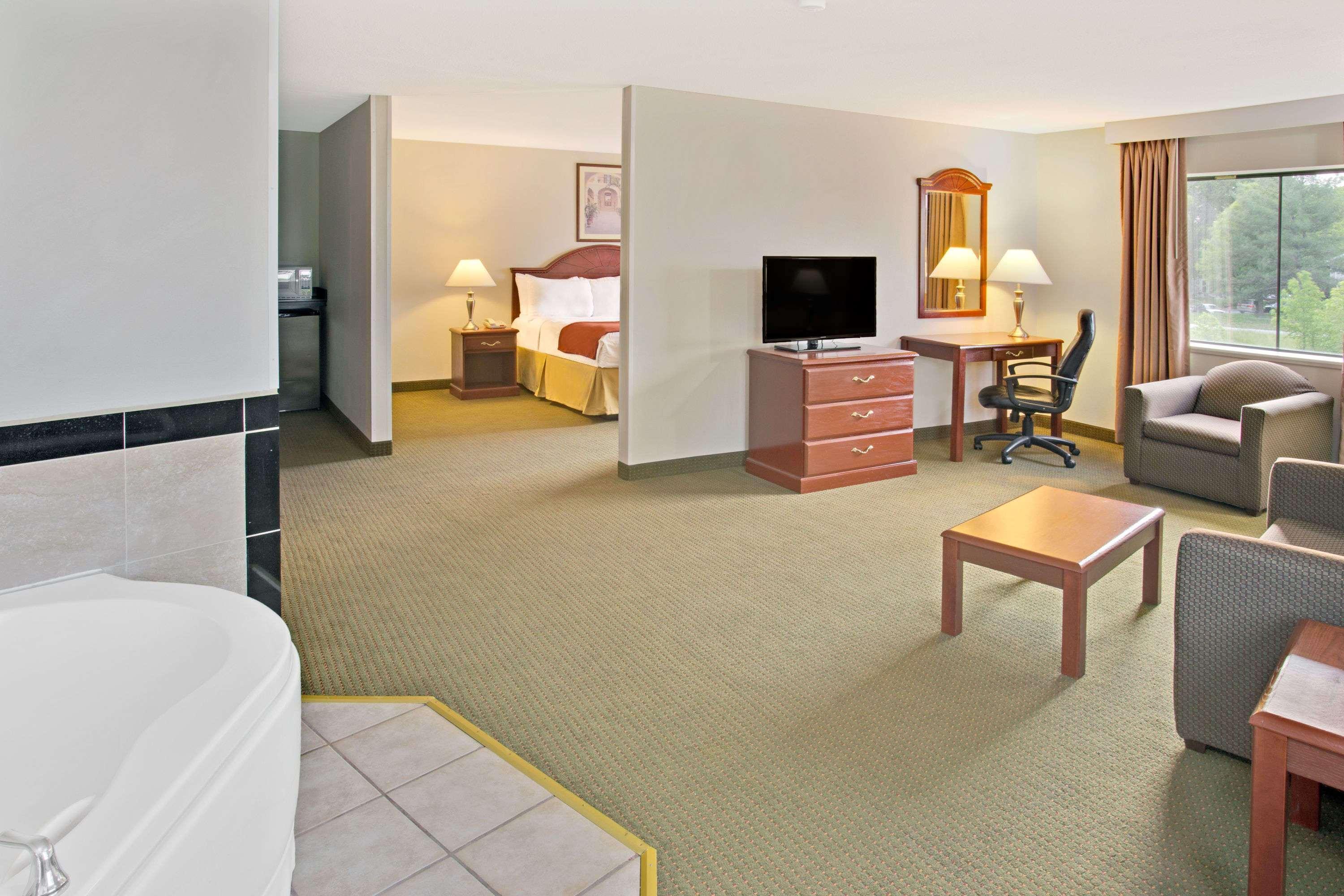 Days Inn & Suites By Wyndham Laurel Near Fort Meade Luaran gambar