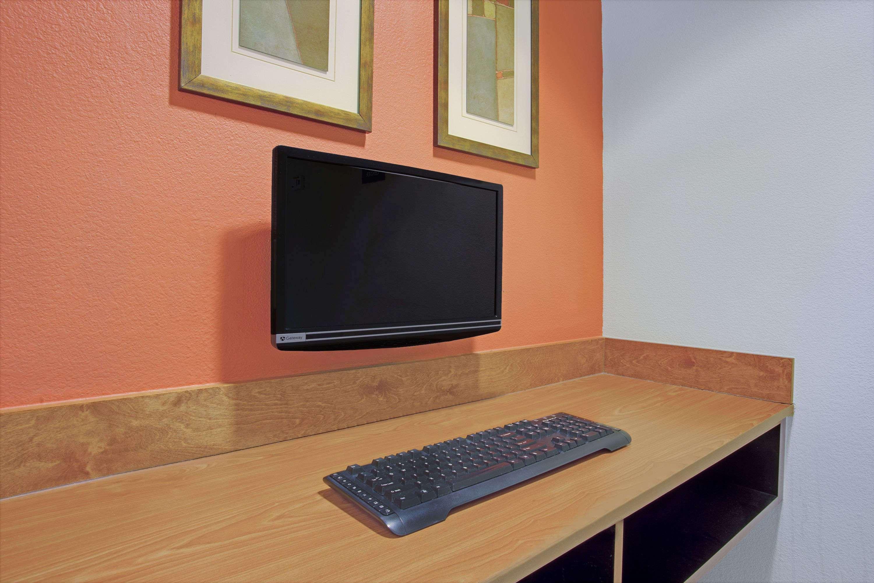 Days Inn & Suites By Wyndham Laurel Near Fort Meade Luaran gambar